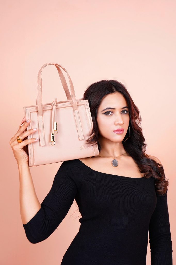 dhanno, bag, photography, fashion, model, western, product, purse, camera, woman, accessories